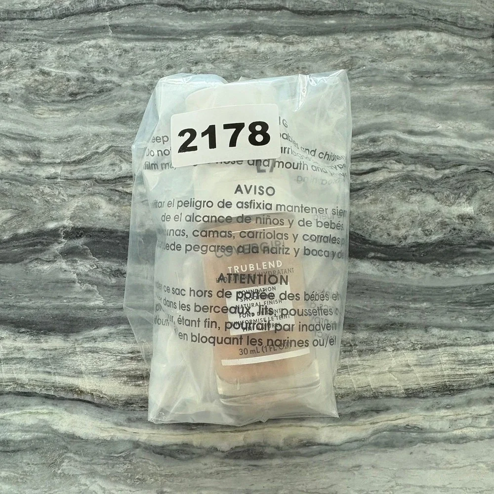 Covergirl TruBlend Hydrating Liquid Foundation L7 Warm Beige 1oz Natural Finish